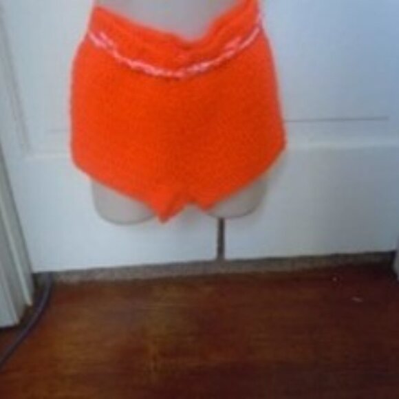 GIRL'S BEACH SHORTS (MED) - Picture 2 of 5